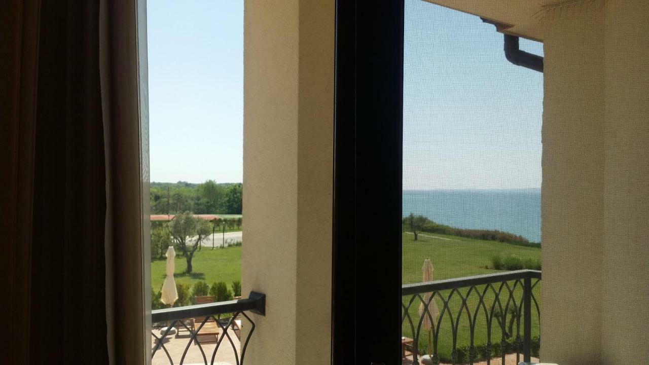 Sarafovo D&V Apartments Burgasz Kültér fotó