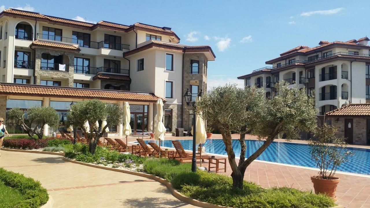 Sarafovo D&V Apartments Burgasz Kültér fotó